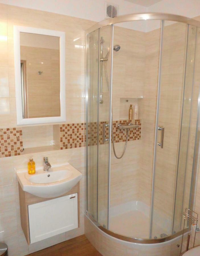 Ares Apartments Przemyśl Extérieur photo