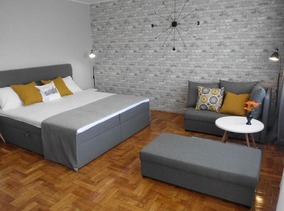 Ares Apartments Przemyśl Extérieur photo